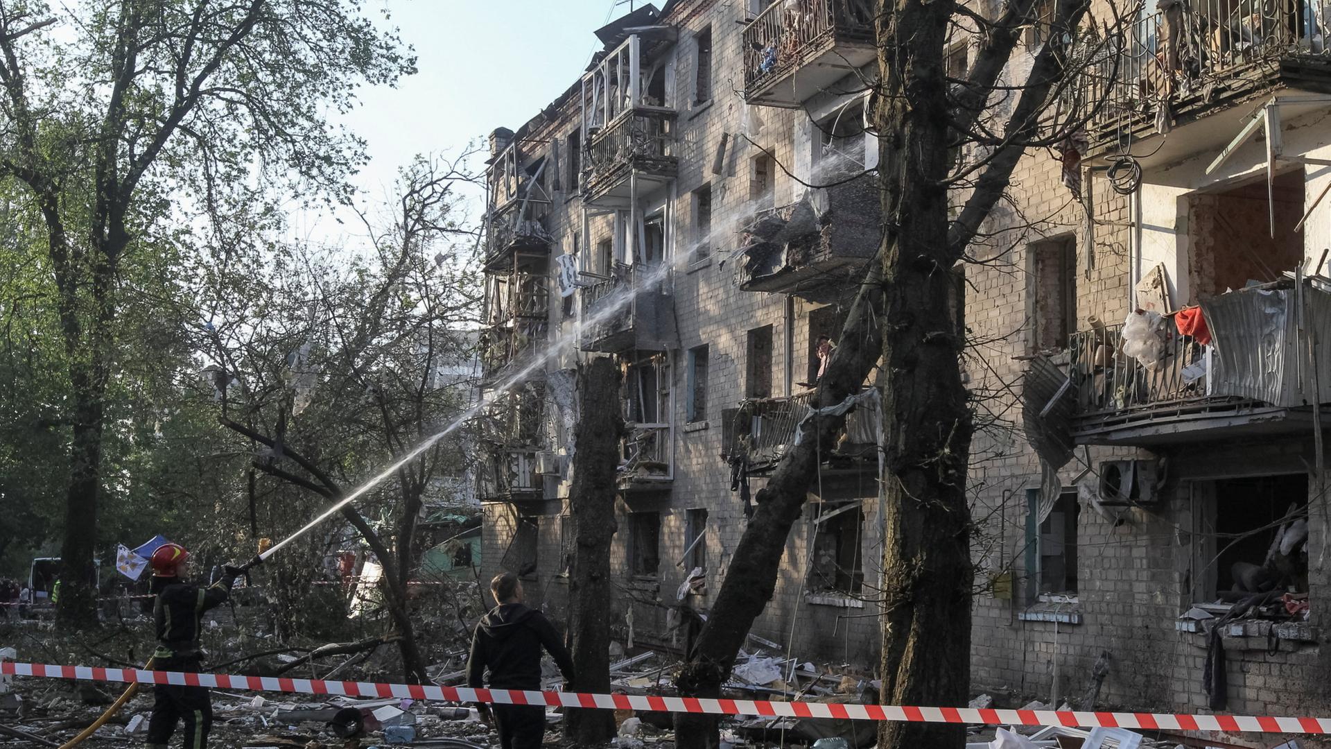 Ein zerstörtes Wohnhaus in Dnipro, Ukraine. | REUTERS