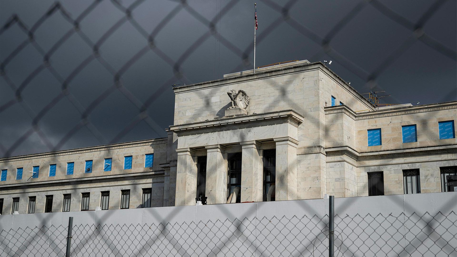 Leitzins unverändert: US-Notenbank Fed bleibt eisern