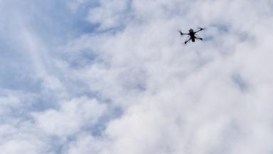 Die Bundeswehr präsentiert die Abfangdrohne A1-Falke von Argus Interception bei der Leistungsschau Drohnenabwehr am zweiten Tag der Großübung "Red Storm Bravo.
