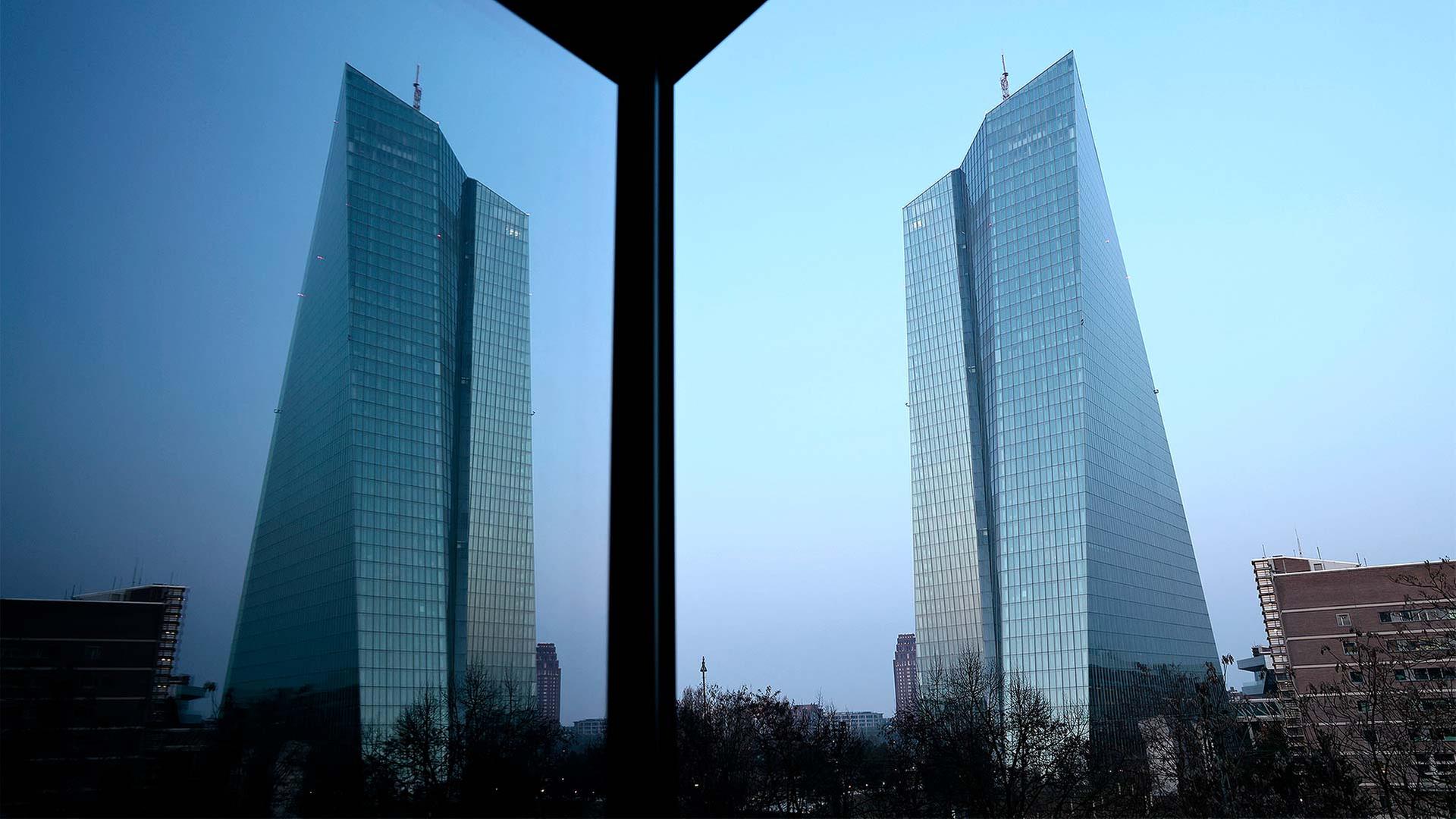 EZB wartet weiter ab: Leitzins bleibt bei 2,0 Prozent