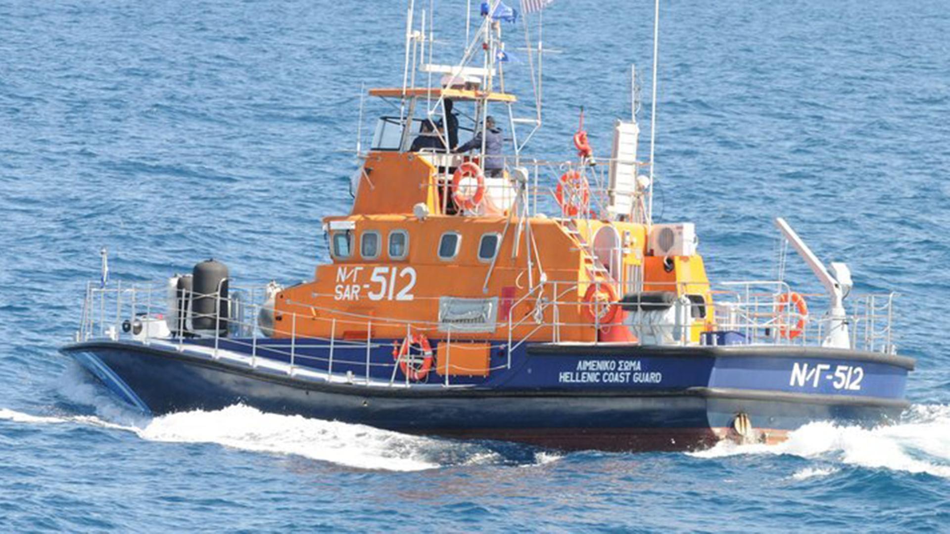 Ein Boot der griechischen Küstenwache auf See (Archivbild)