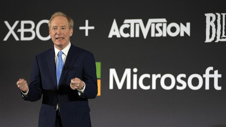 Microsoft Präsident Brad Smith am 21. Februar 2023 bei der Pressekonferenz zur geplanten Übernahme von Activision Blizzard in Brüssel.