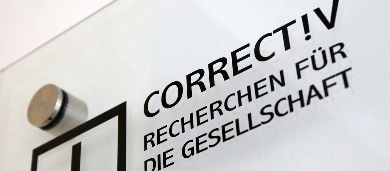 Schriftzug Correctiv