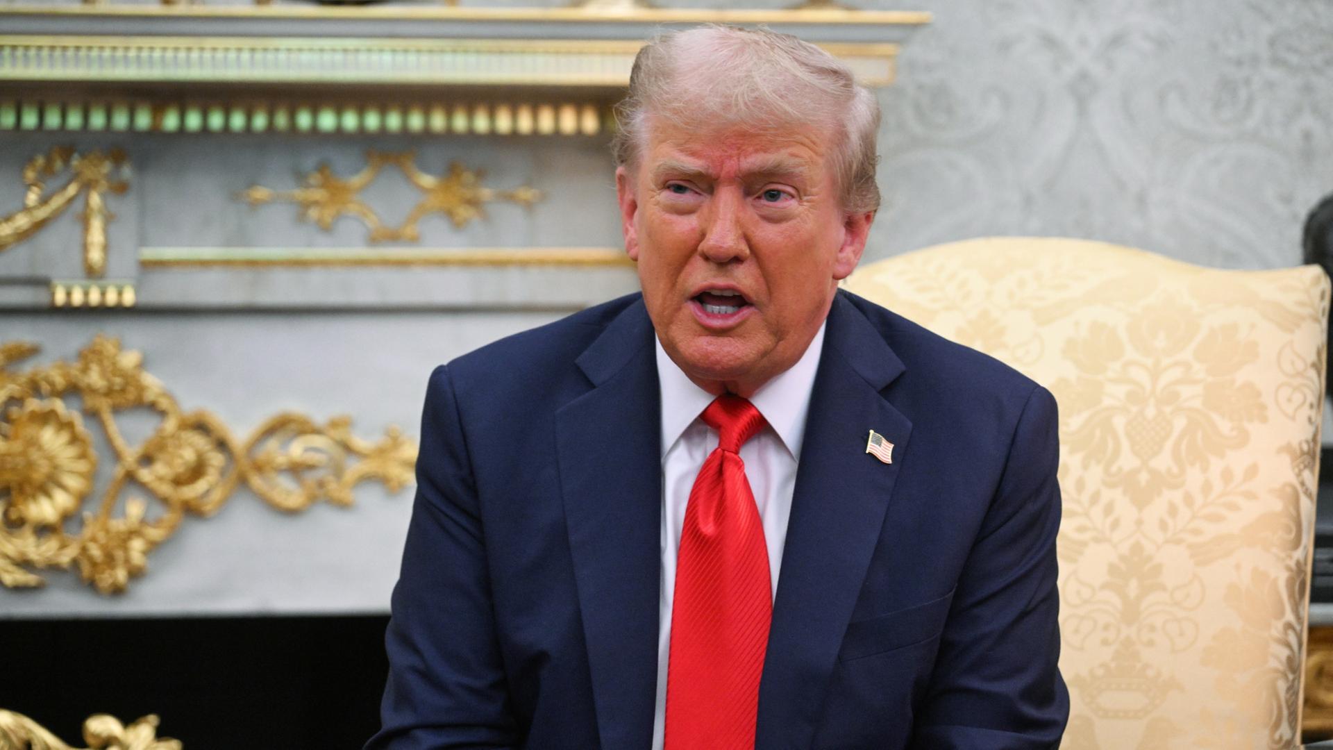 Donald Trump im Weißen Haus | EPA