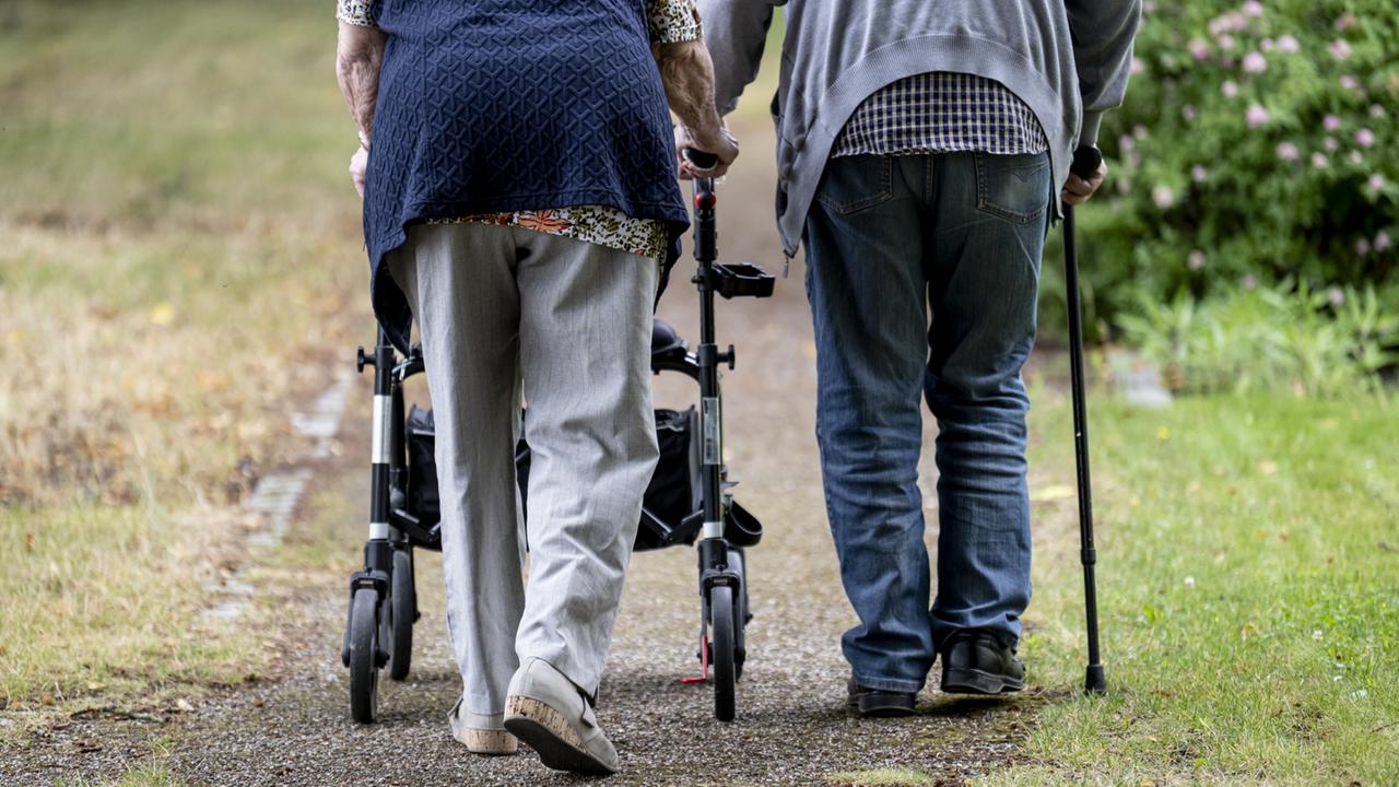 Statistik: Mehr ältere Menschen bekommen Grundsicherung Statistik: Mehr ältere Menschen bekommen Grundsicherung