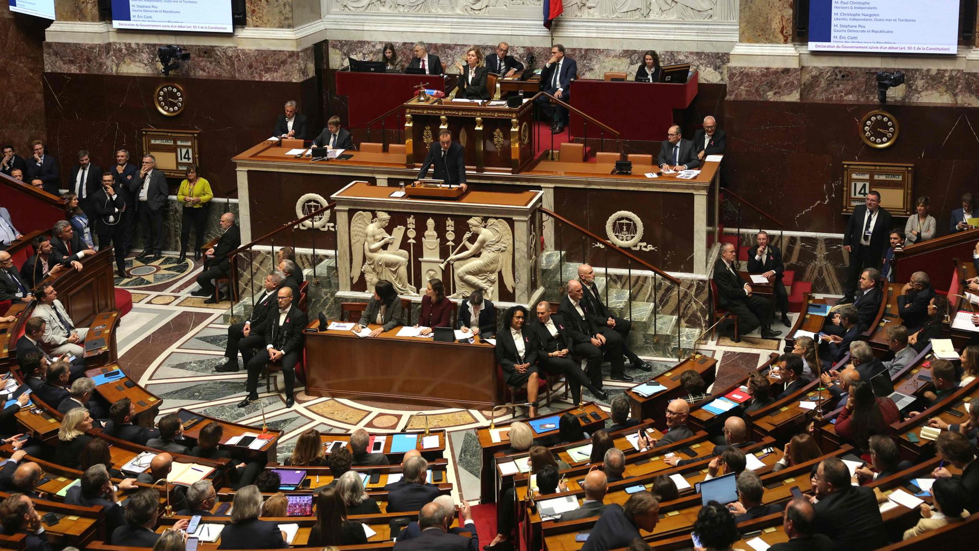 Sbastien Lecornu vor der Nationalversammlung Frankreichs. | AFP