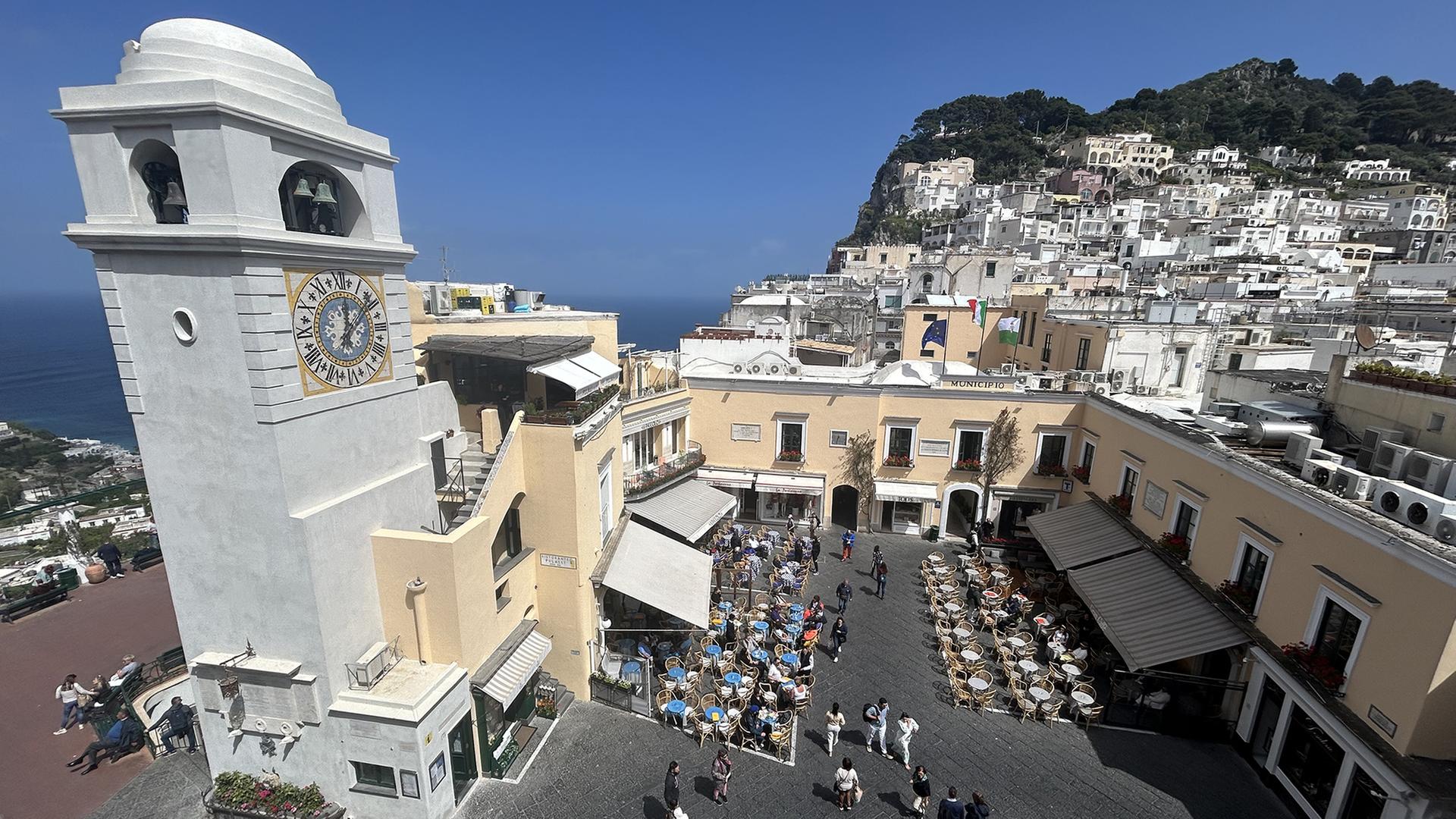 Ausweisdaten von Zehntausenden Urlaubern in Italien geklaut