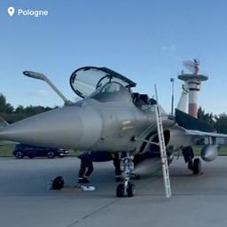 Einer der drei französischen Kampfjets, die zur Unterstützung nach Polen geschickt wurden.