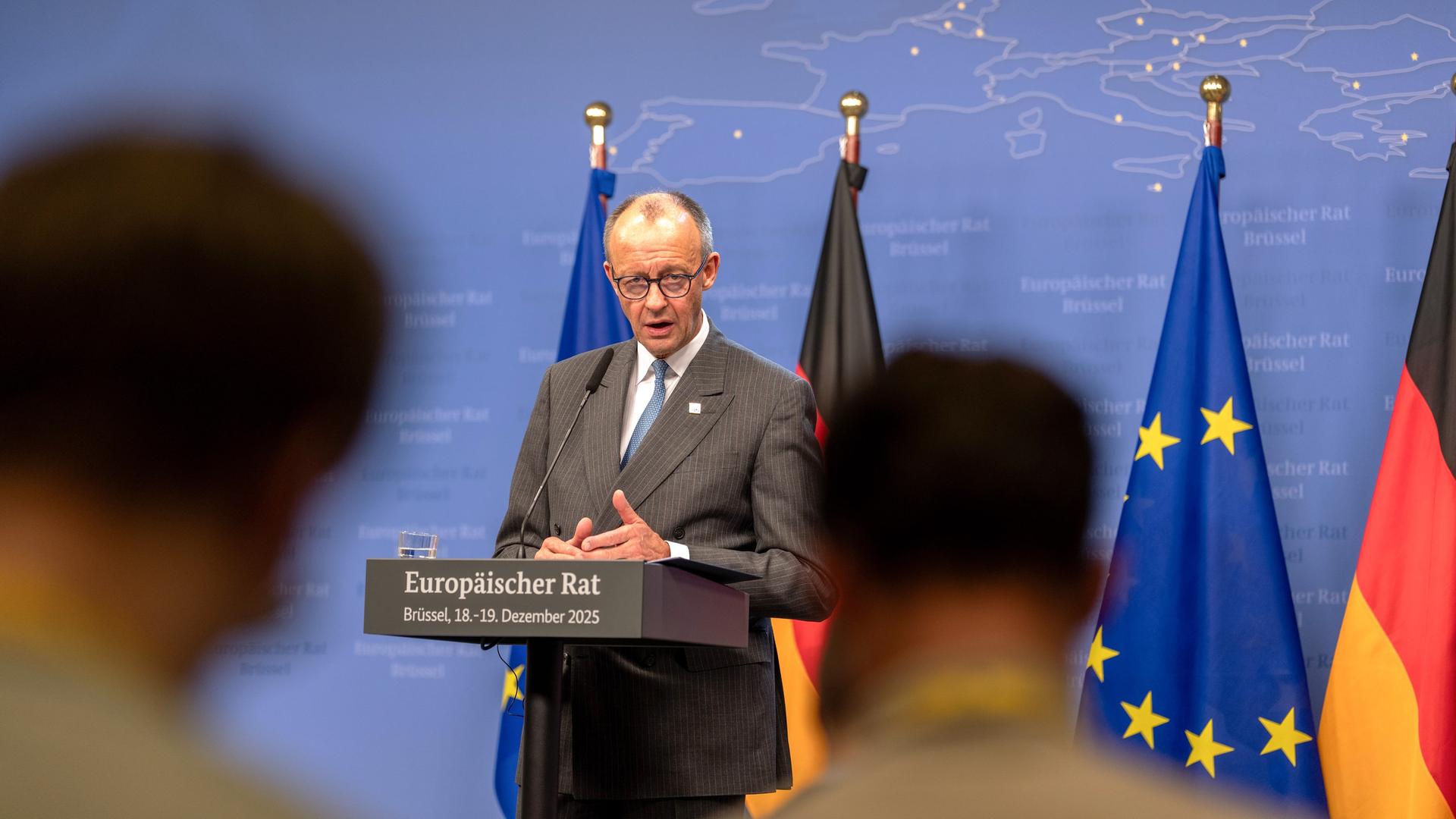 Kanzler Merz nach dem EU-Gipfel in Brüssel | dpa