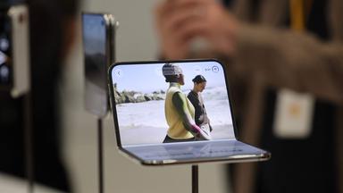 Das faltbare iPhone Duo wird in Kalifornien vorgestellt.