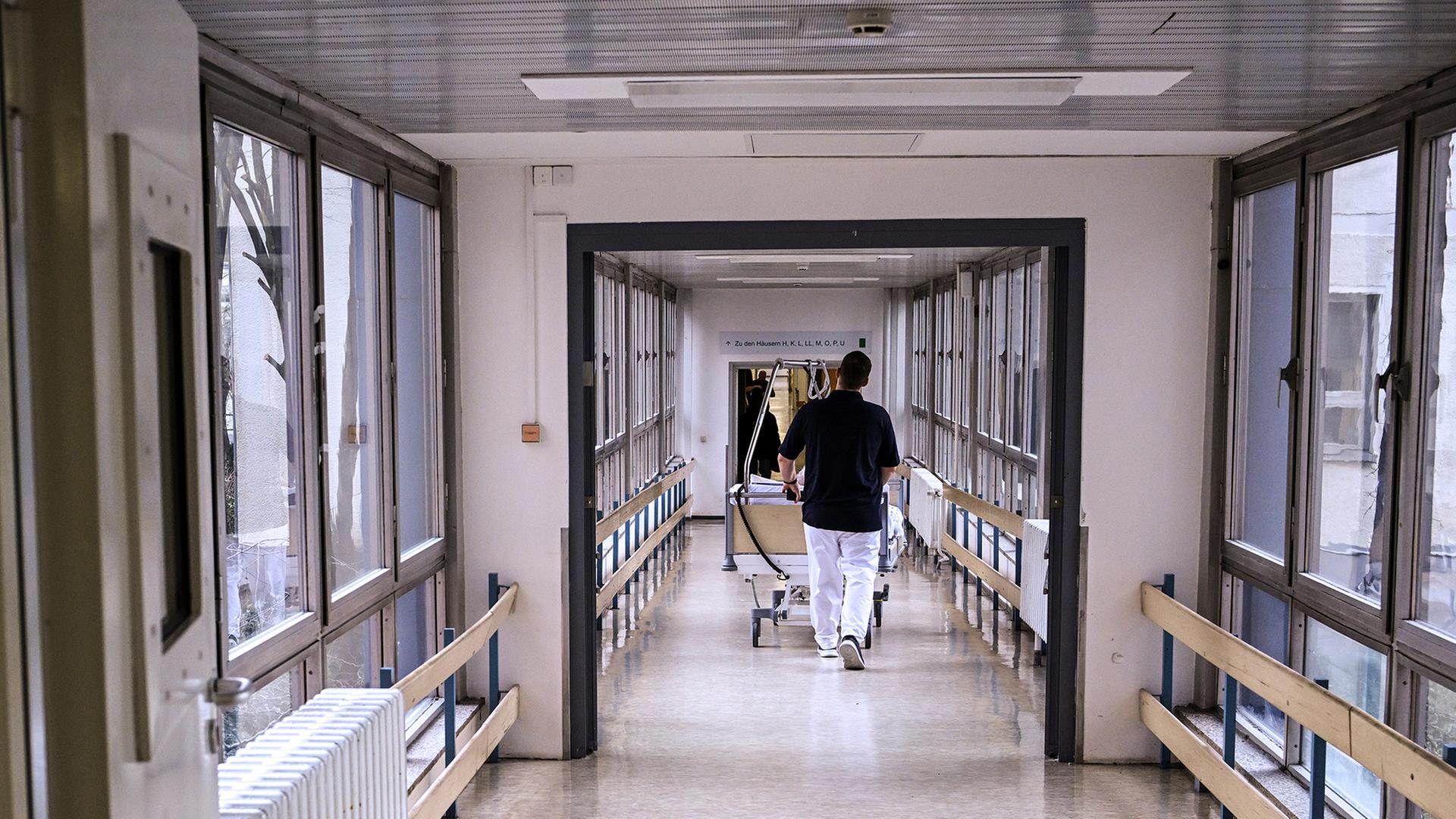 Leerer Krankenhausflur