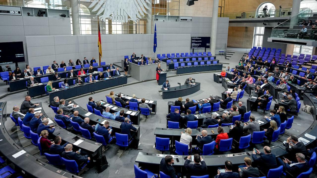 Bundestag zum Tankrabatt: “Gerechte Maßnahme” oder “Schnapsidee”? Bundestag zum Tankrabatt: “Gerechte Maßnahme” oder “Schnapsidee”?