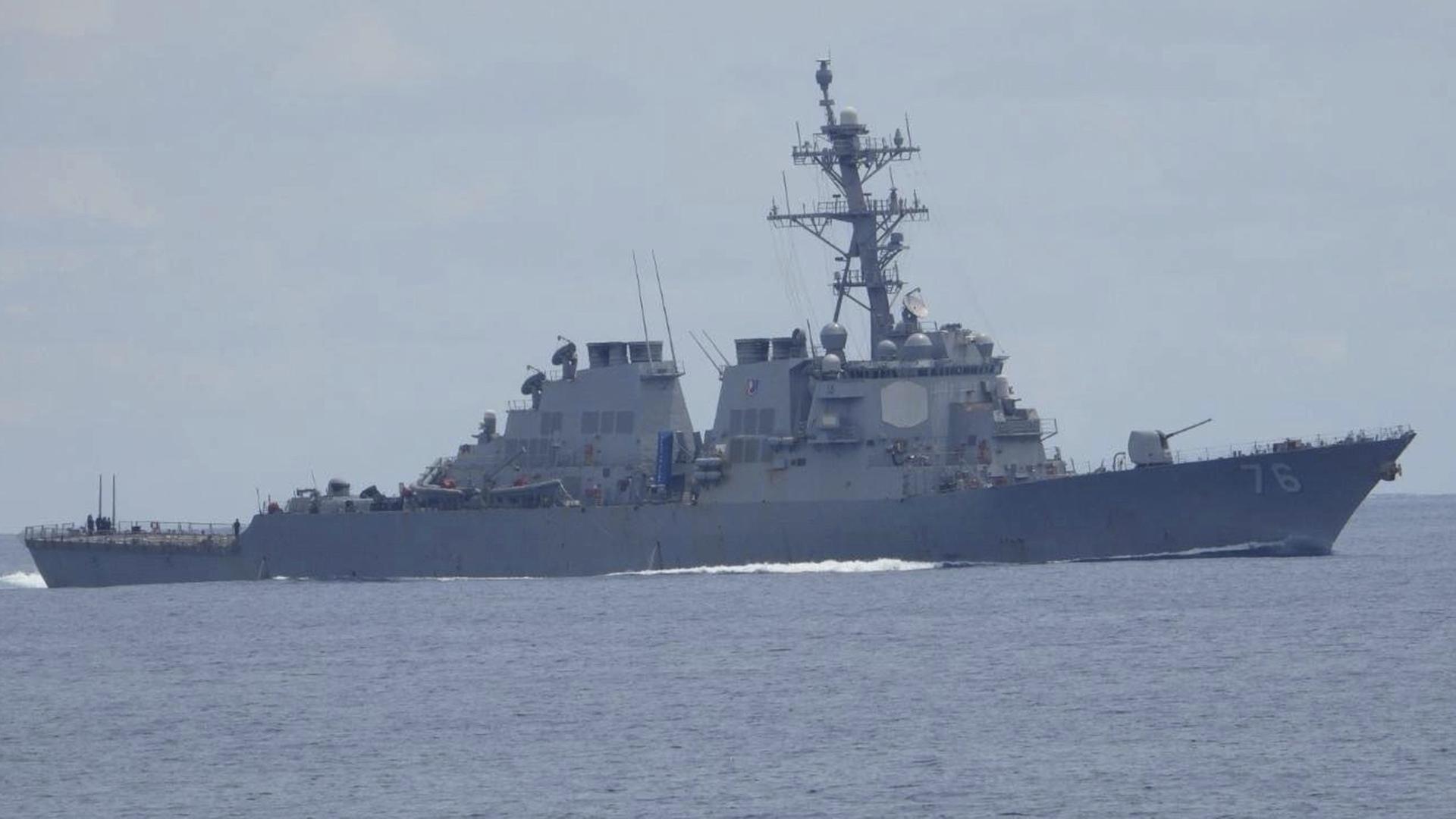 Südchinesisches Meer: China drängt US-Kriegsschiff ab