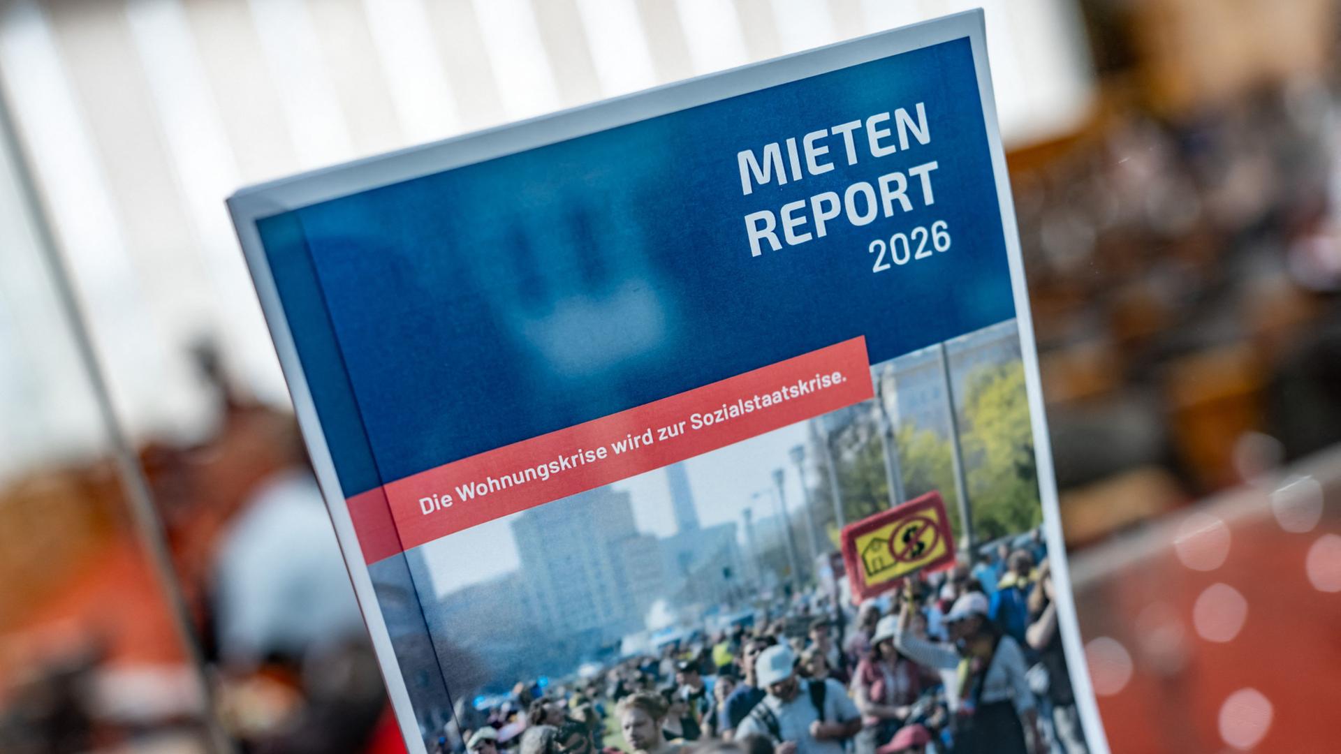 Der Mietenreport 2026 des Deutschen Mieterbundes. | Michael Kappeler/dpa