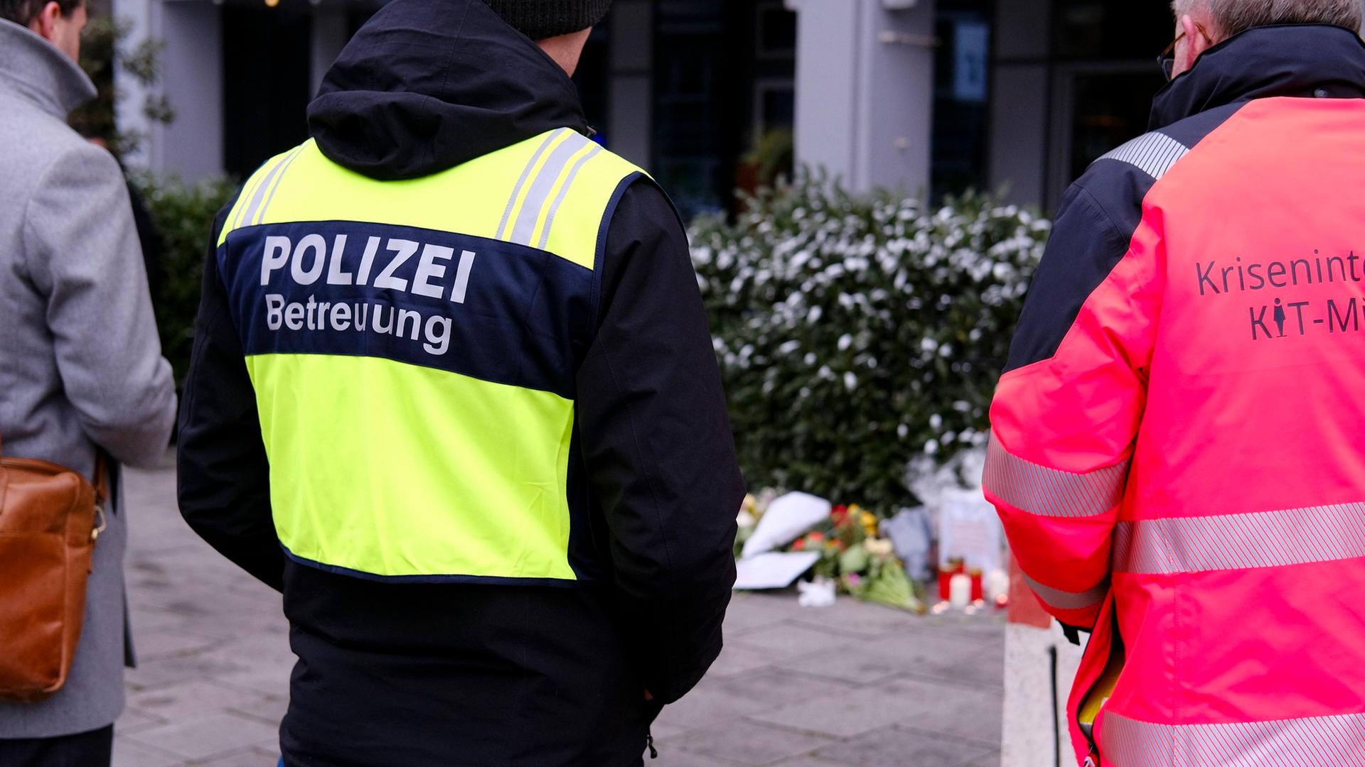 Psychologische Betreuung bei der Polizei (Symbolbild) | IMAGO / S. Gottschalk
