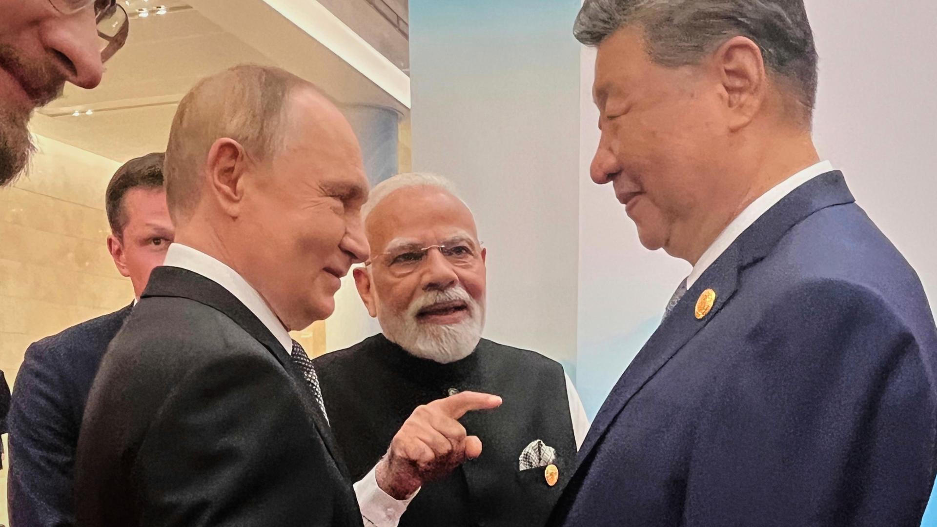 SCO-Gipfeltreffen in Tianjin: China nähert sich Indien an - und hofiert Putin