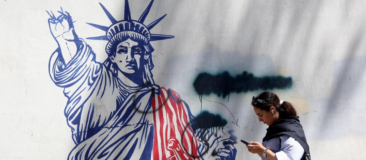 Ein Anti-USA-Wandgemälde in Teheran