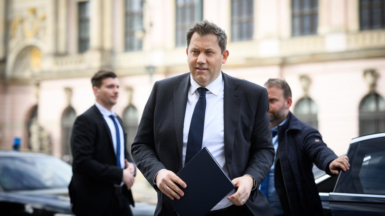 SPD-Finanzminister Klingbeil stellt einschneidende Reformpläne vor