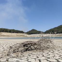 Ein ausgetrockneter See in Sizilien