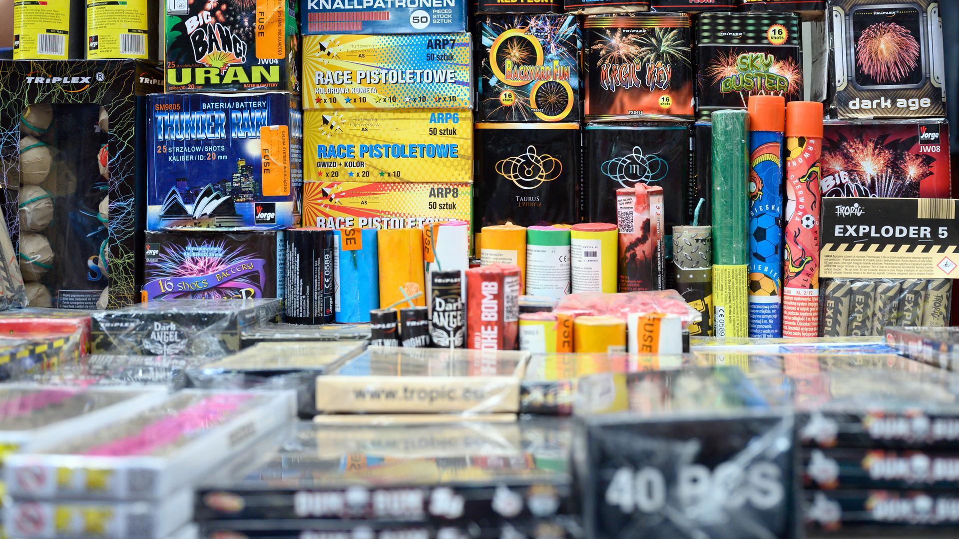 Verkauf illegaler Feuerwerkskörper in Polen (Archivbild) | dpa