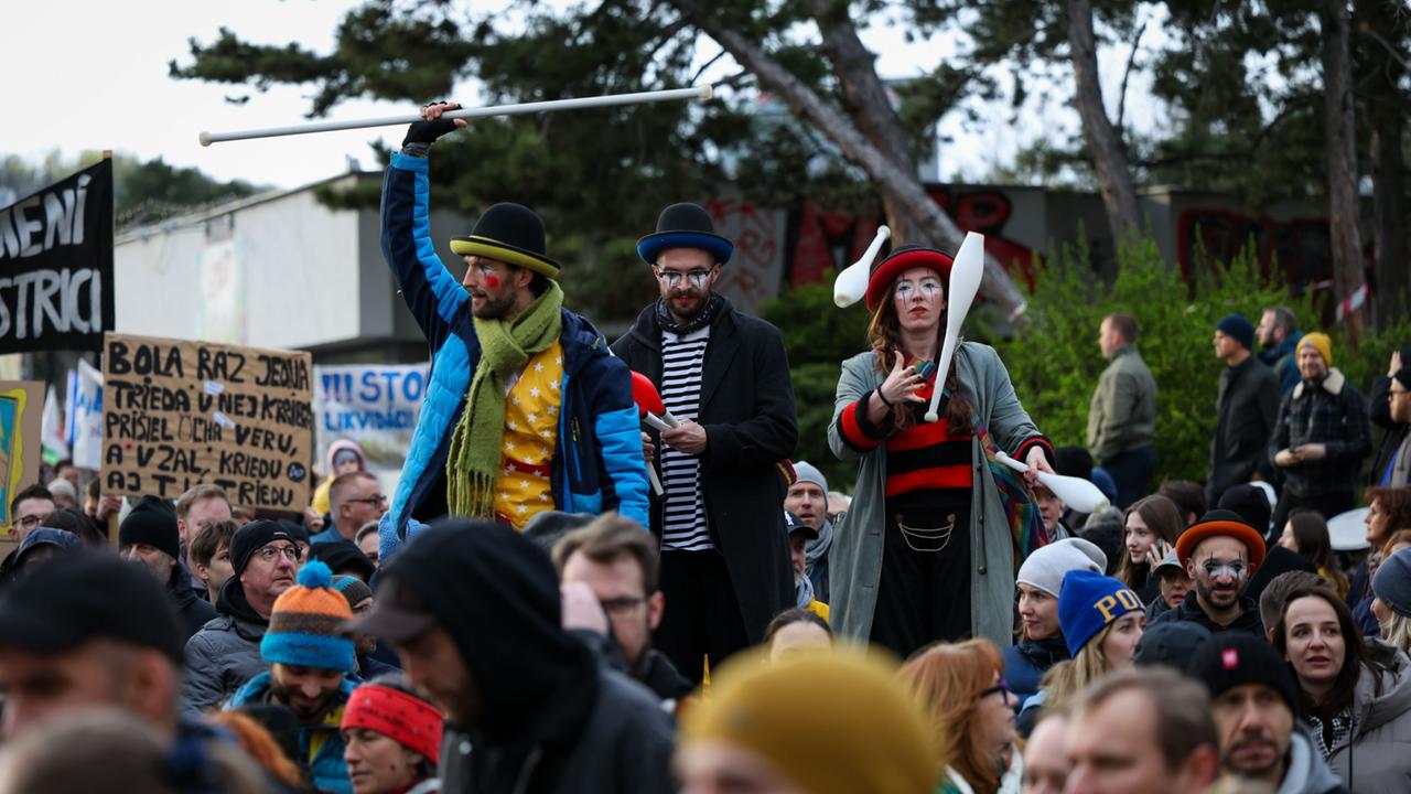 Slowakei: Proteste gegen Entlassungen und Zensur in Kultur und Medien