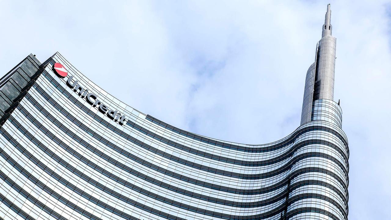 UniCredit-Aktionäre sollen über Commerzbank-Übernahme abstimmen
