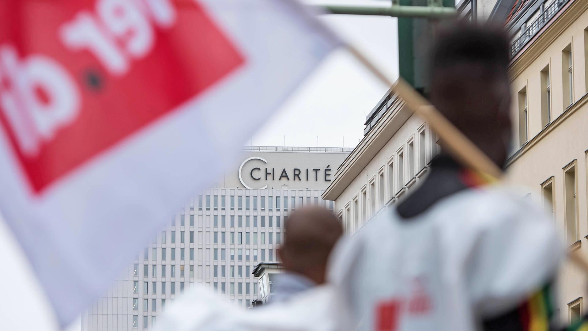 Pflegekräfte an der Berliner Charité beginnen dreitägigen Warnstreik