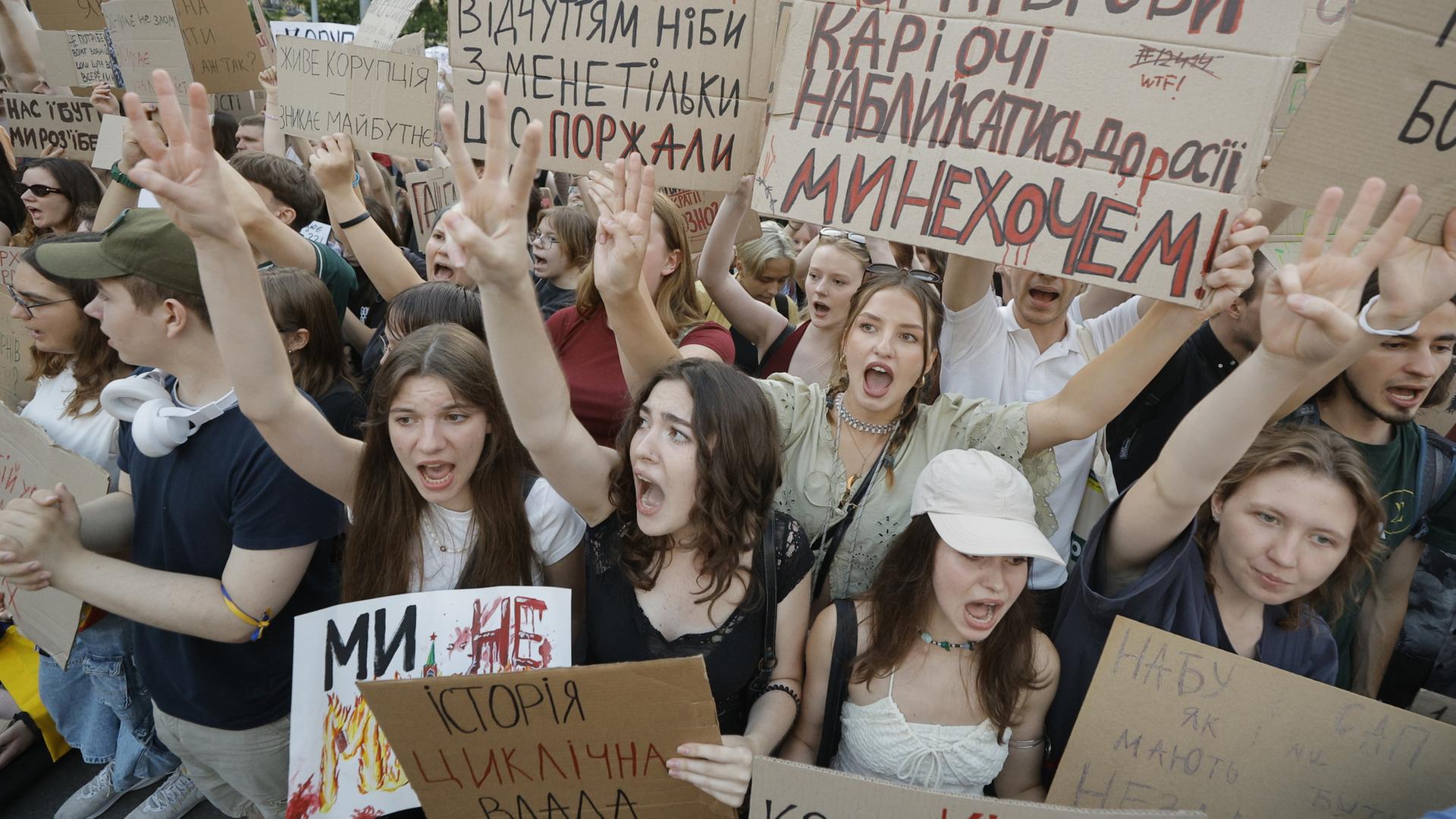 Protestierende in der Ukraine. | EPA