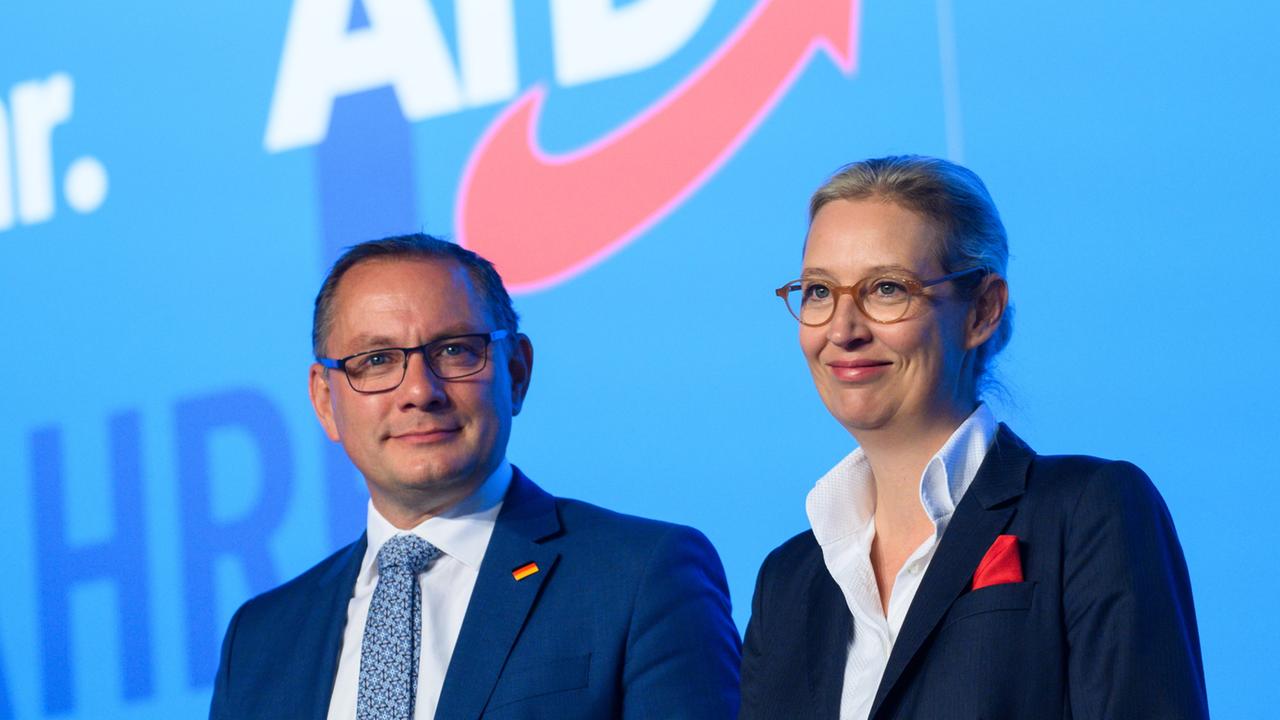 AfD: Was über die Fälle Chrupalla und Weidel bekannt ist | tagesschau.de