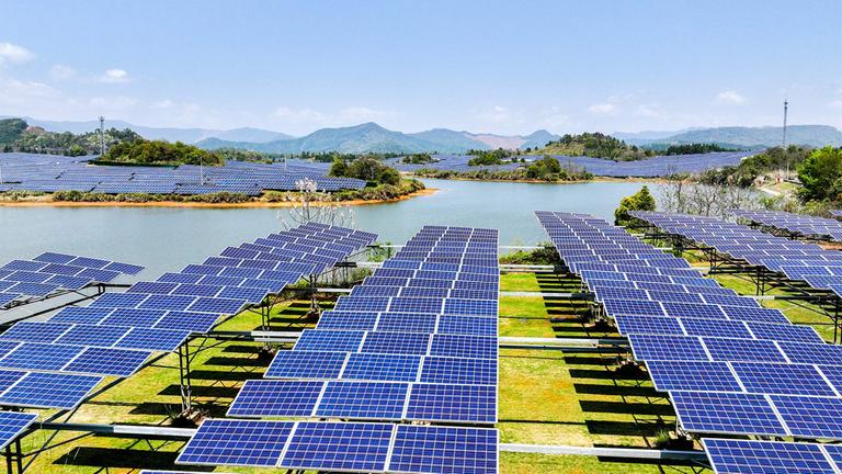 Erstmals ein Drittel des Stroms aus Erneuerbaren