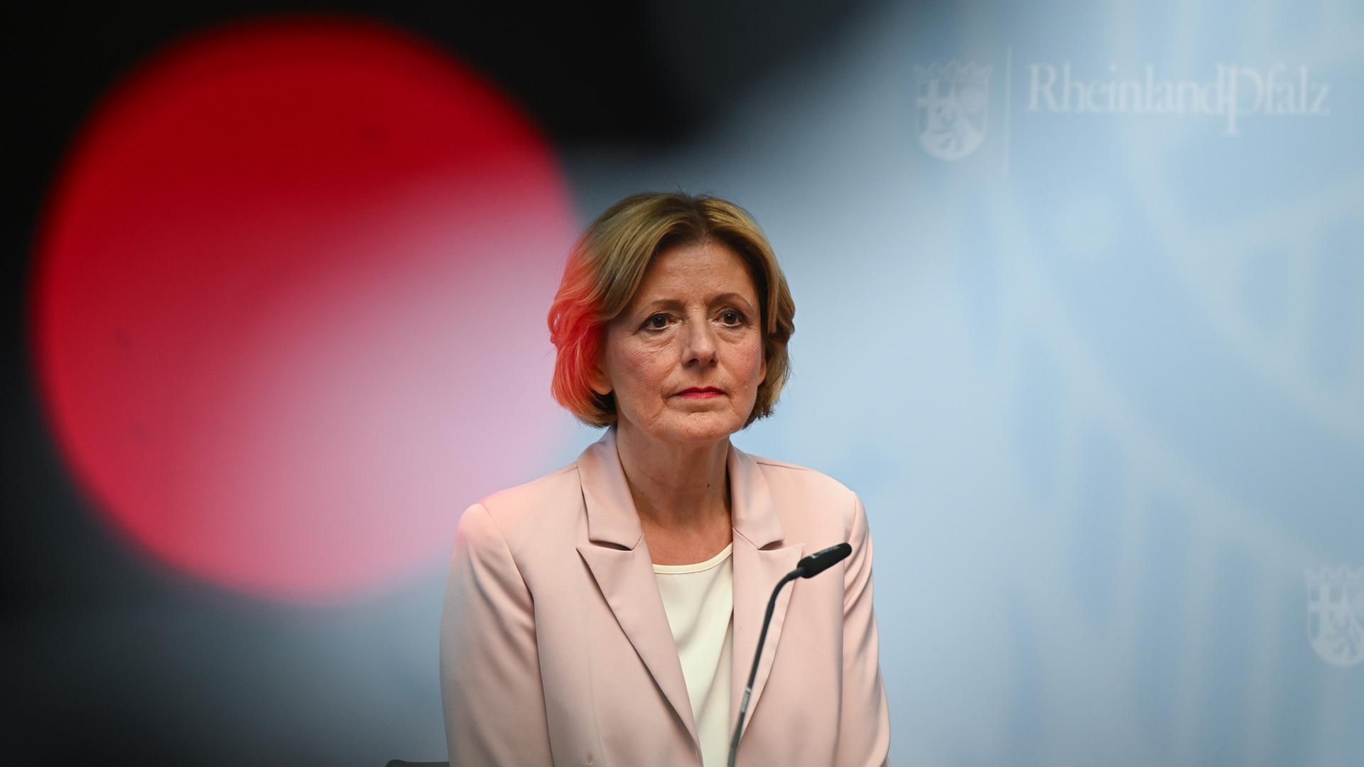 Bundesverfassungsgericht weist AfD-Beschwerde gegen Malu Dreyer ab | tagesschau.de