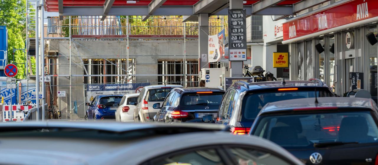 Cars line up at a gas station in Nuremberg on May 1st
