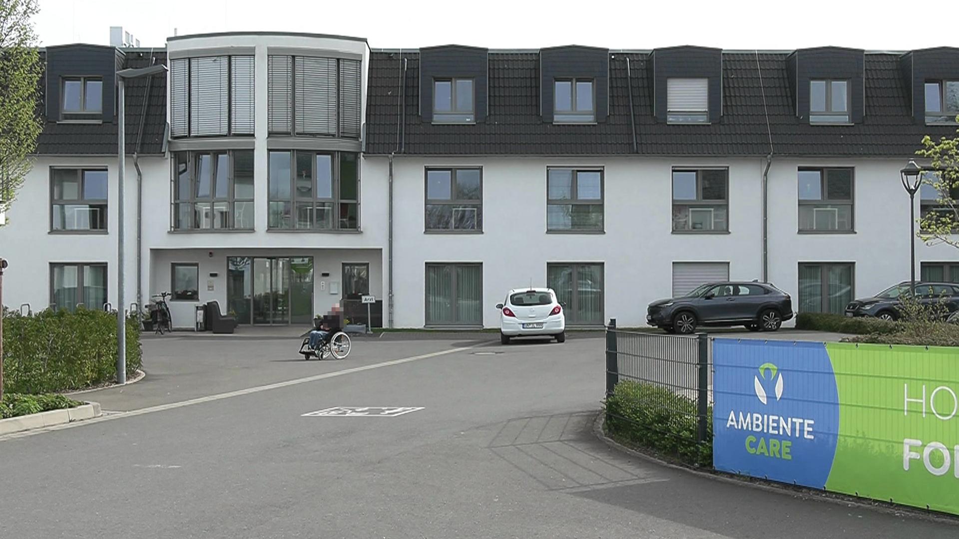 Mitarbeitende in Pflegeheim in Unna haben wieder Gehalt bekommen