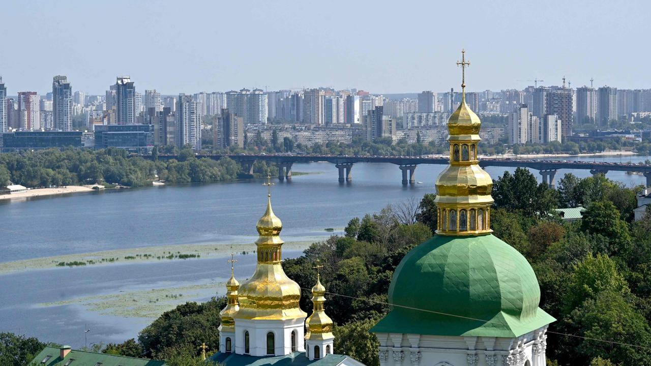 Ukraine-Liveblog: ++ Ukraine meldet landesweit schwere Luftangriffe ++