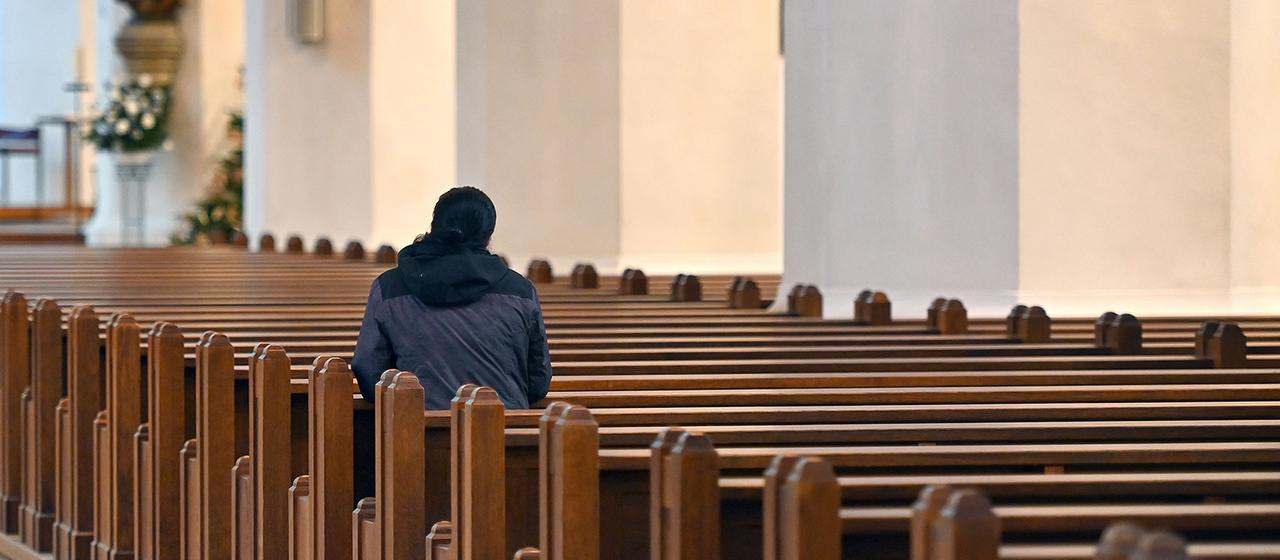 Mehr als 400.000 Austritte aus katholischer Kirche im Jahr 2023 ...