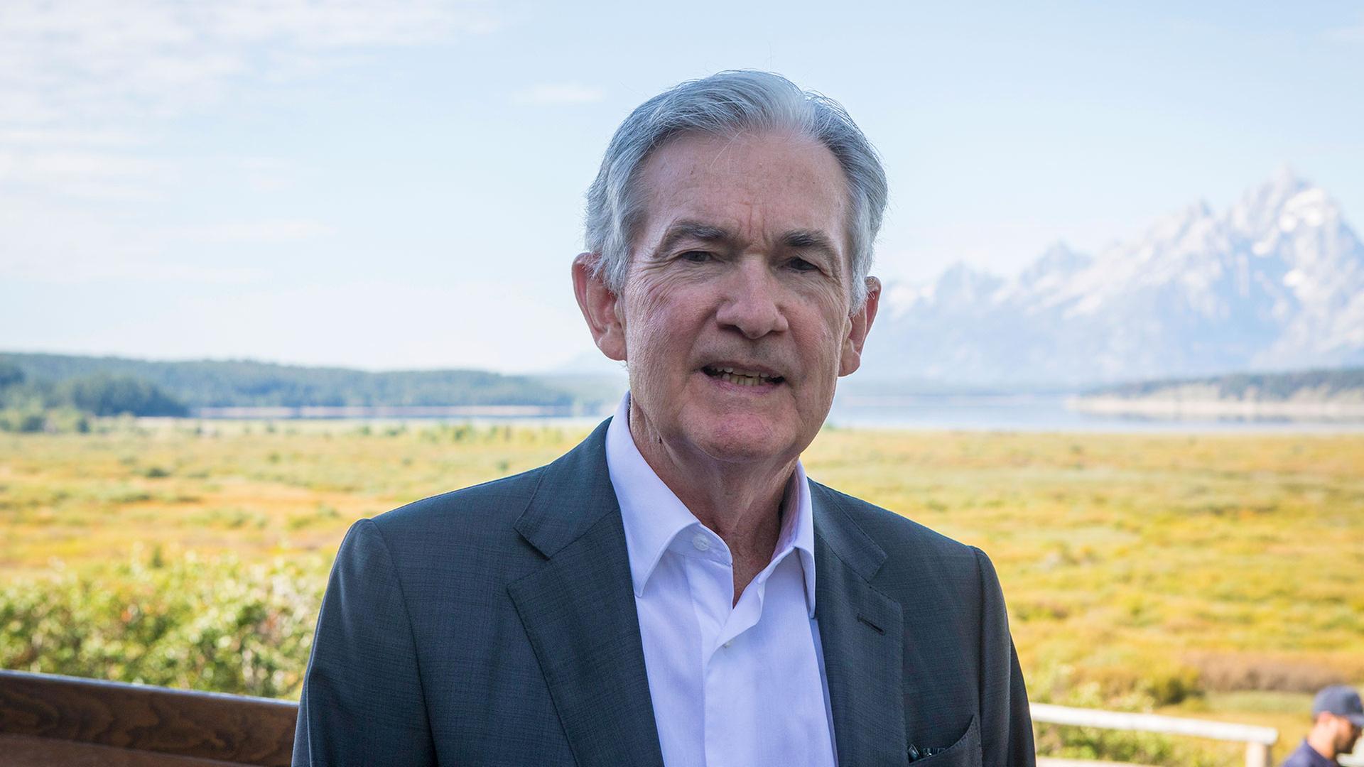 Jerome Powell während des Jackson Hole Economic Symposiums 2023  | picture alliance / ASSOCIATED PR