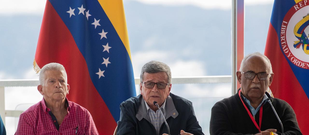 Mitglieder der Delegation der Guerillagruppe ELN während den Verhandlungen in Caracas.