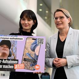 Yanni Gentsch (links) und Stefanie Hubig