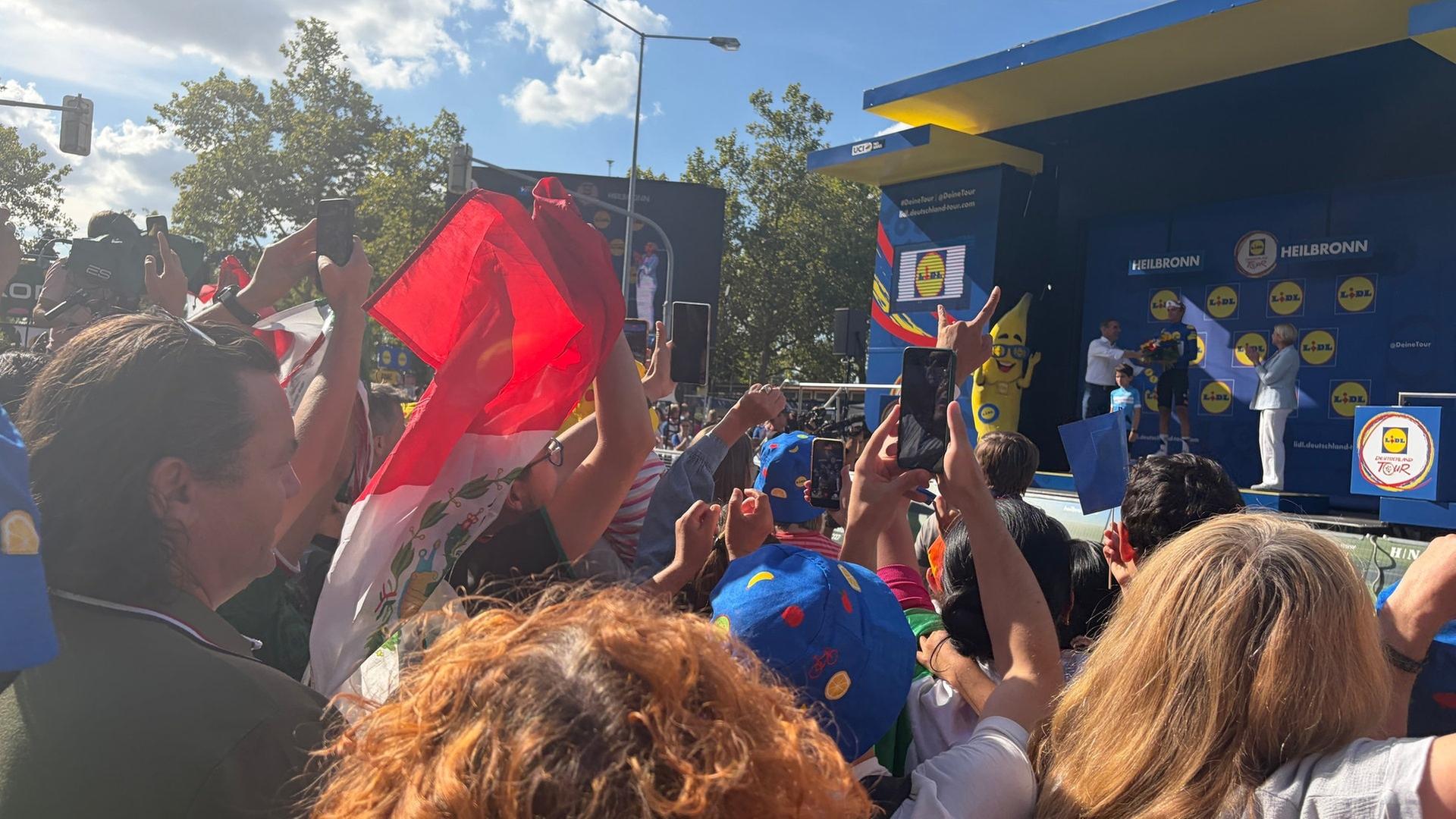 Zwischen Radsportstars und Fans: Ausgelassene Stimmung zum Ende der Deutschland Tour