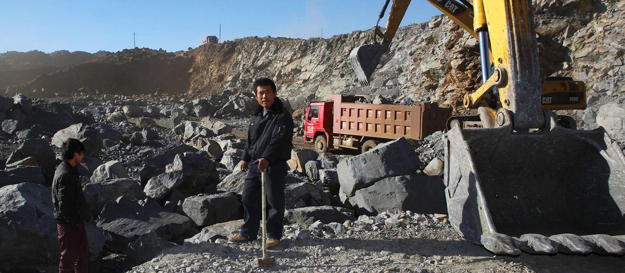 Arbeiter in der Bayan-Obo-Mine für seltene Erden in der Inneren Mongolei (Archivbild).