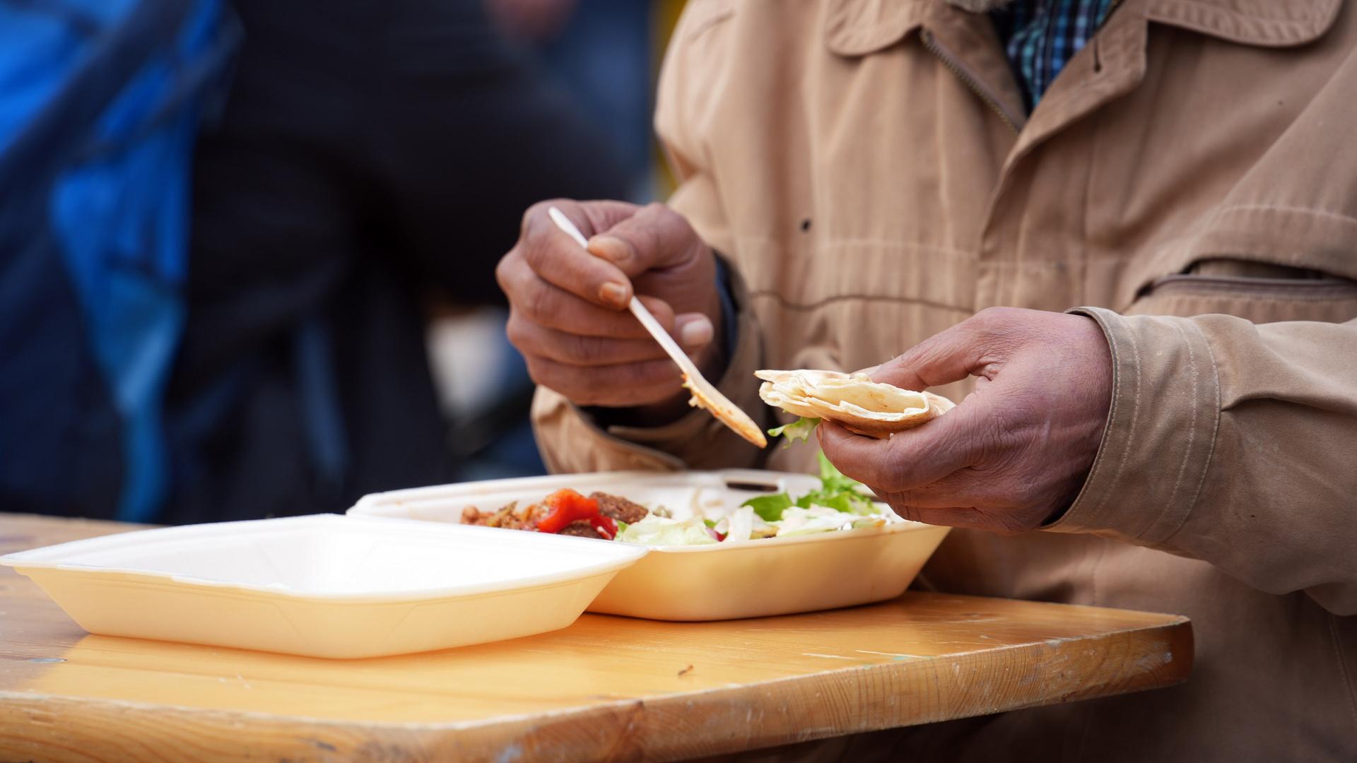 Herzensprojekt in Münster: Osteressen für Obdachlose am Bremer Platz
