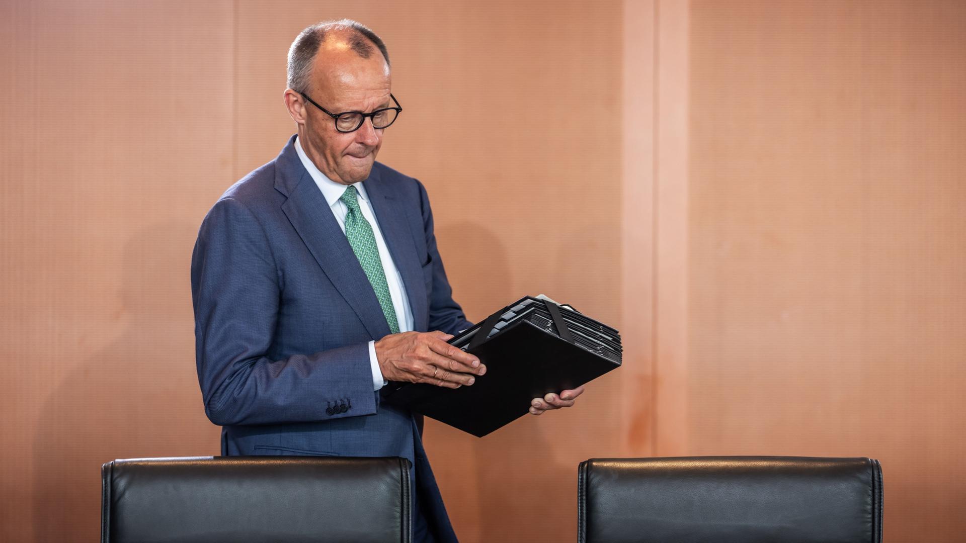 Personalumbau der Union: Merz will Wechsel im Kabinett bekanntmachen
