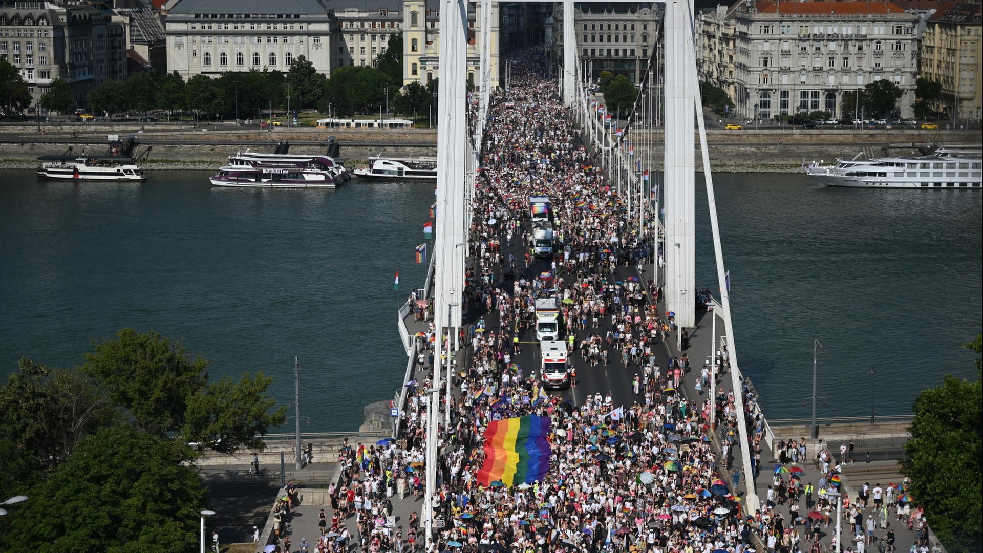 Teilnehmer der Pride in Budapest | EPA