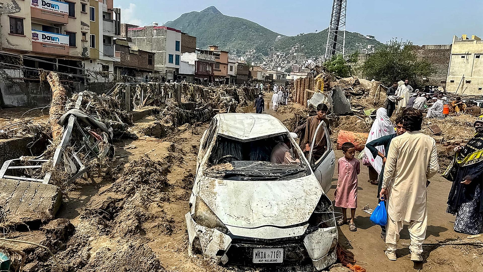 Mehr als 300 Tote nach Sturzfluten in Indien und Pakistan