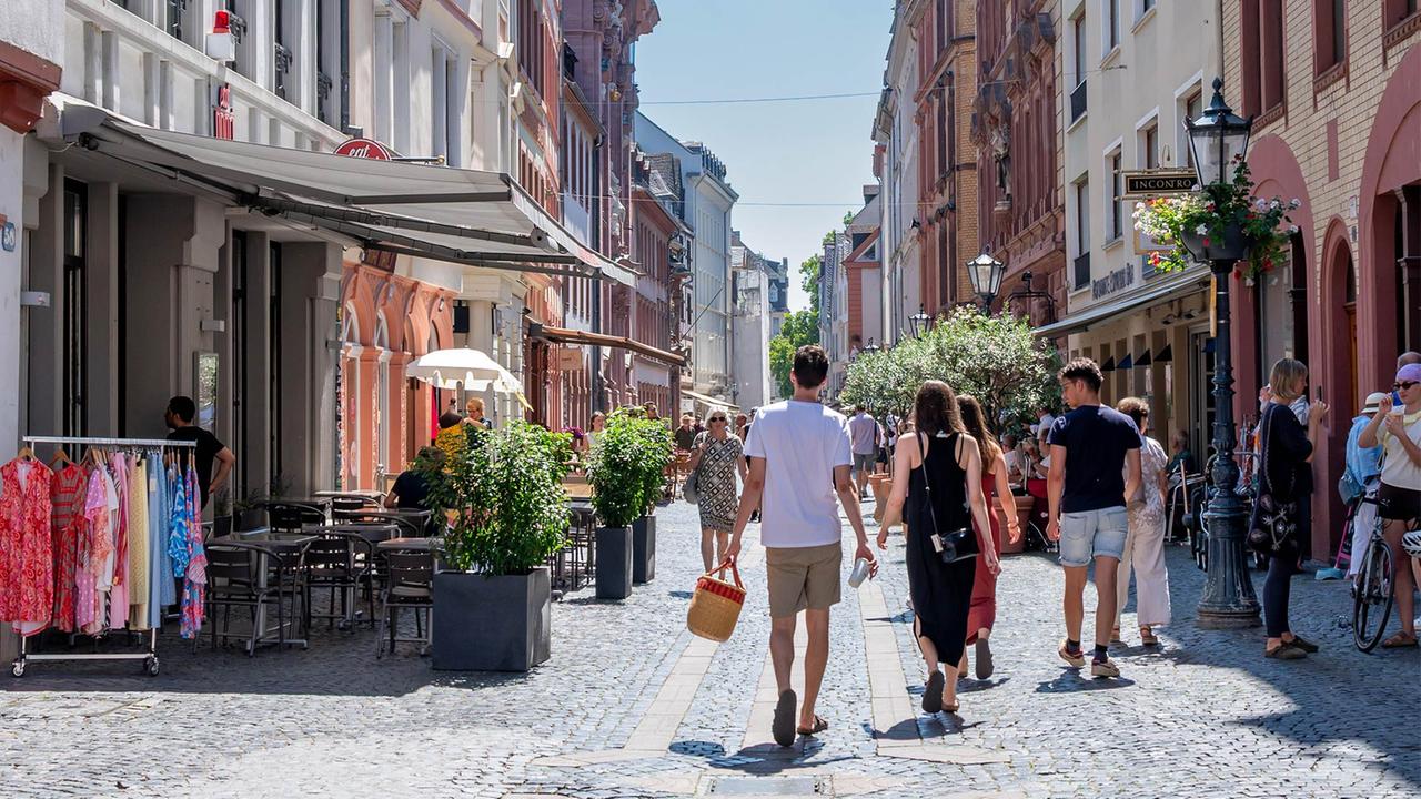 Einzelhandel erzielt Umsatzplus trotz Kaufzurückhaltung