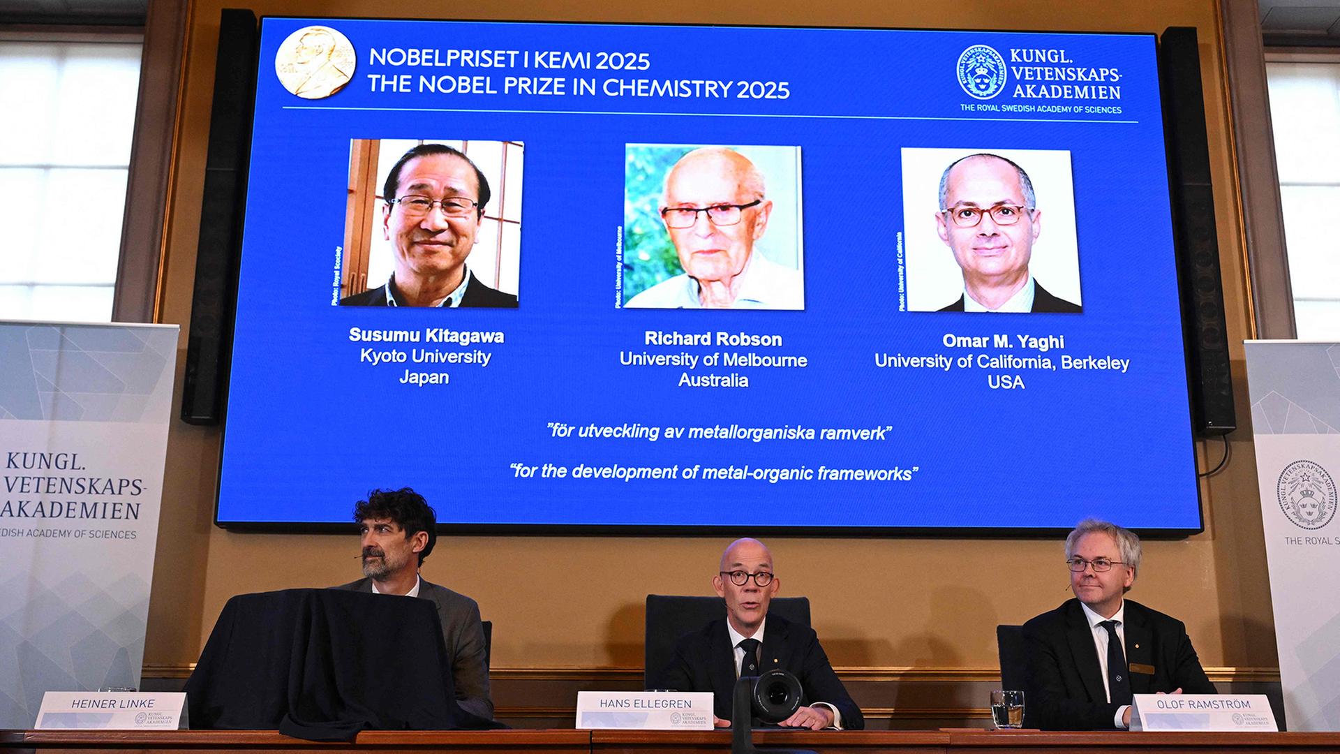 Fotos von Susumu Kitagawa, Richard Robson und Omar M. Yaghi. | AFP