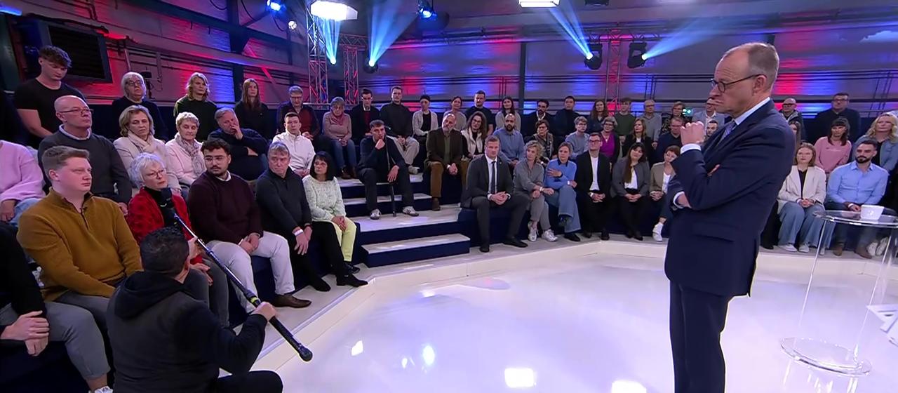 Bundeskanzler Friedrich Merz in Sendung Arena