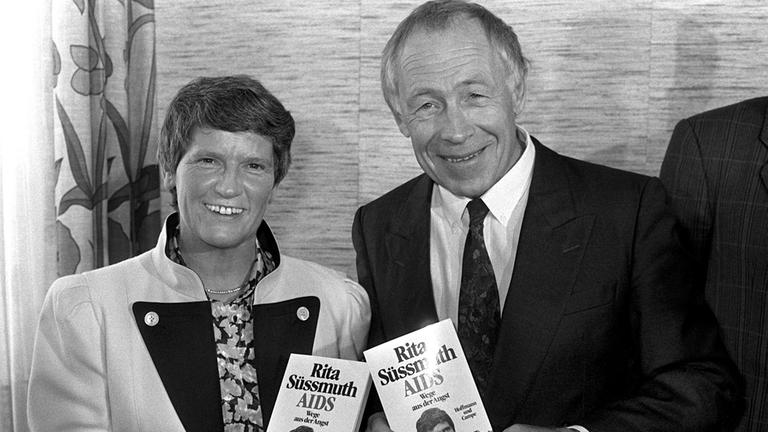 Rita Süssmuth und Heiner Geißler (Archivbild: 13.5.1987) | picture-alliance / dpa Rita Süssmuth und Heiner Geißler (Archivbild: 13.5.1987)
