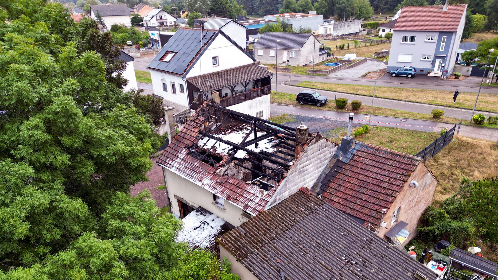 Wohnhaus in Naßweiler-Großrosseln nach Brand unbewohnbar
