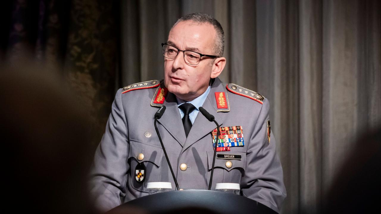 Generalinspekteur Breuer soll Vorsitzender des NATO-Militärausschusses werden